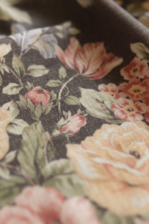 BOUQUET BROWN