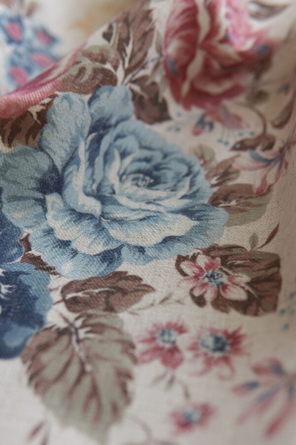 BOUQUET WHITE
