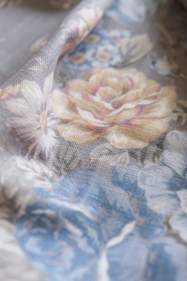 BOUQUET GREY